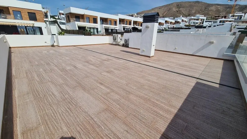 Luxury Villa for 6 Guests With Terrace