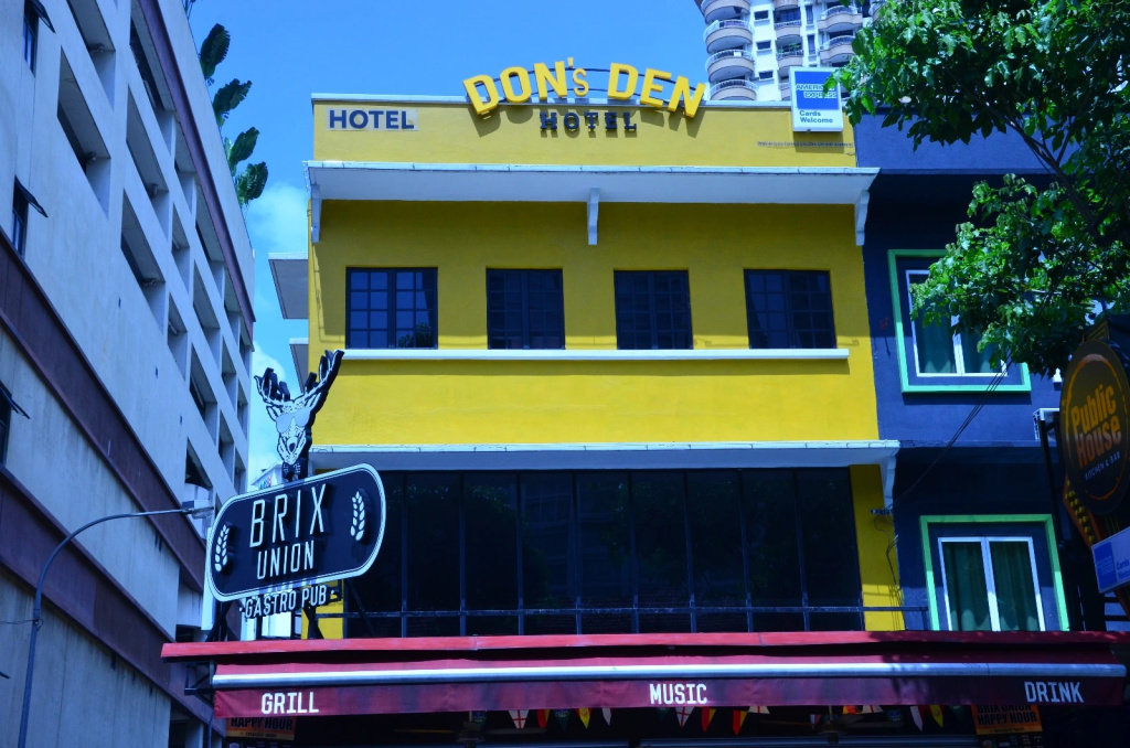 Don's Den Hotel - Chambres