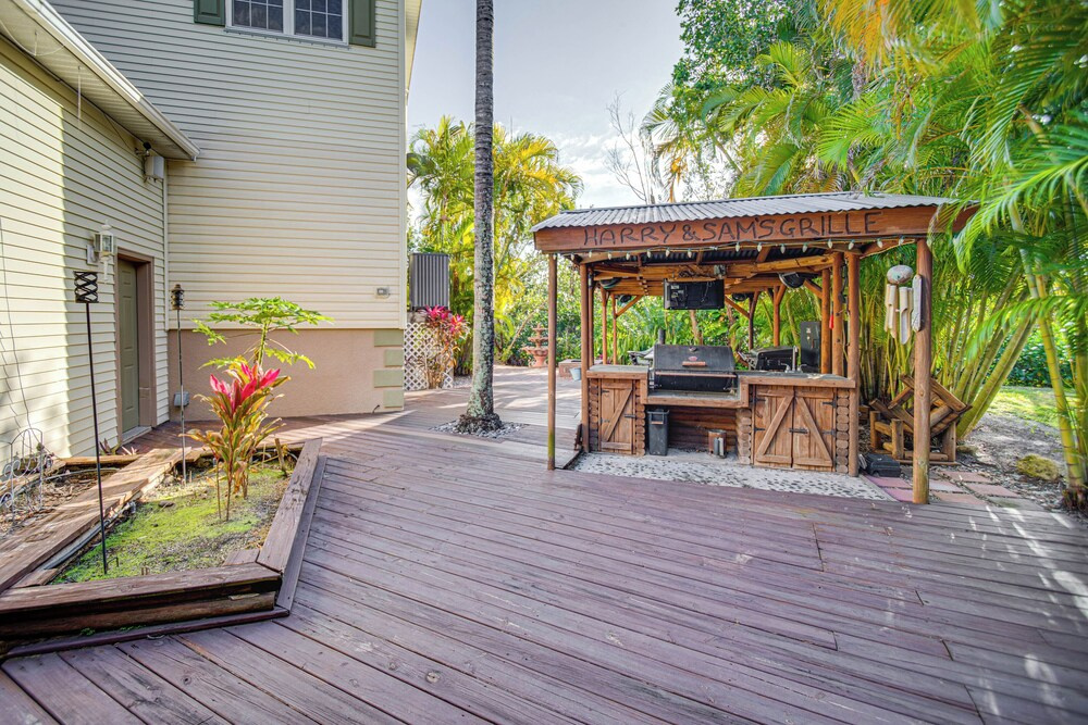Fort Myers Getaway w/ Hendry Creek Access!