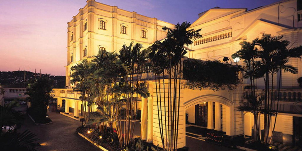 The Oberoi Grand Kolkata Hotel in Kolkata