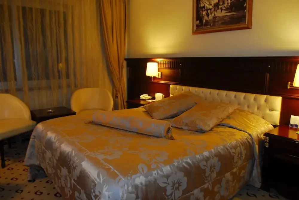Economy room