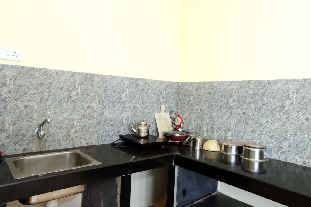 Morjim Sunset Guesthouse
