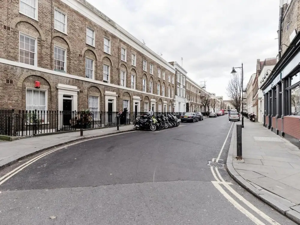 OYO Kings Cross Apartment