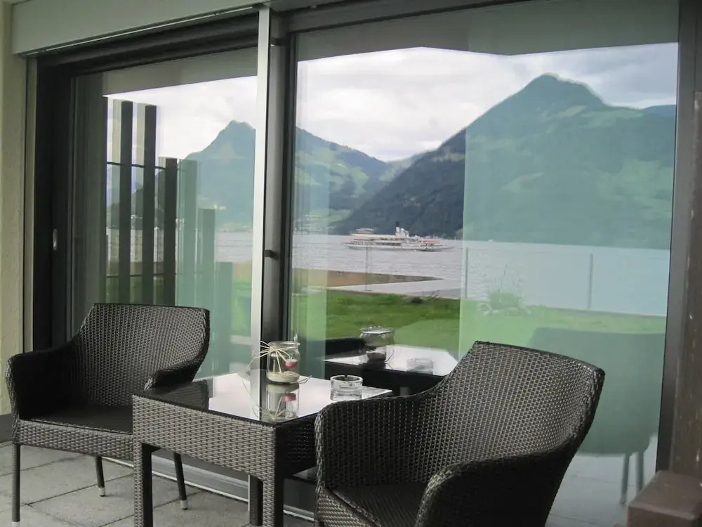 Superior Double room with lake view (full double bed)