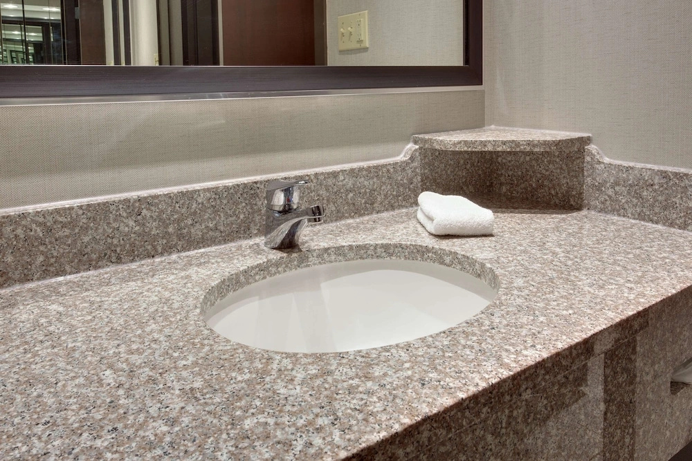 Drury Inn & Suites Louisville East - Chambres