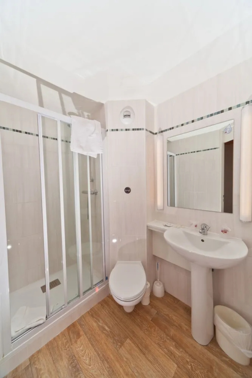 Brit Hotel Rouen Sud / Val De Reuil - Chambres
