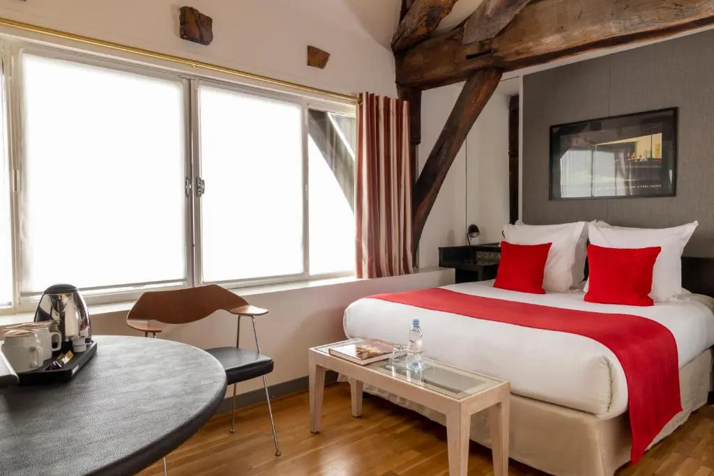 Hotel du Jeu de Paume 53