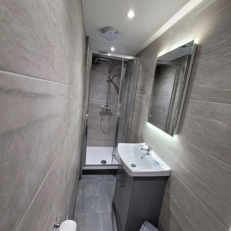 Comfort room
