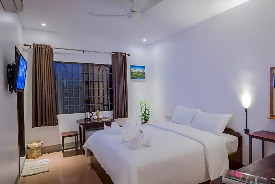 Standard Double room (full double bed)