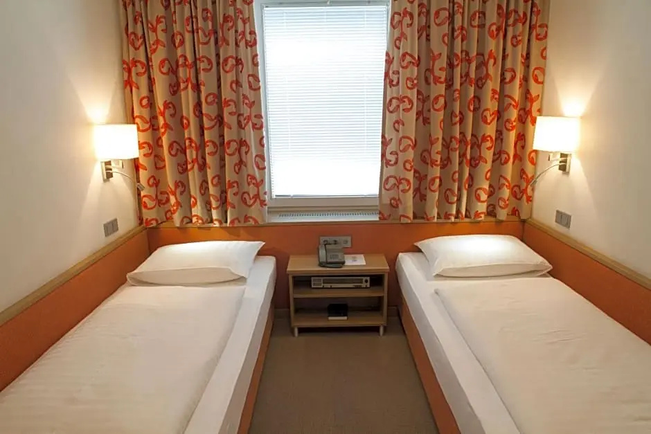 Hotel Hohenstauffen - Chambres