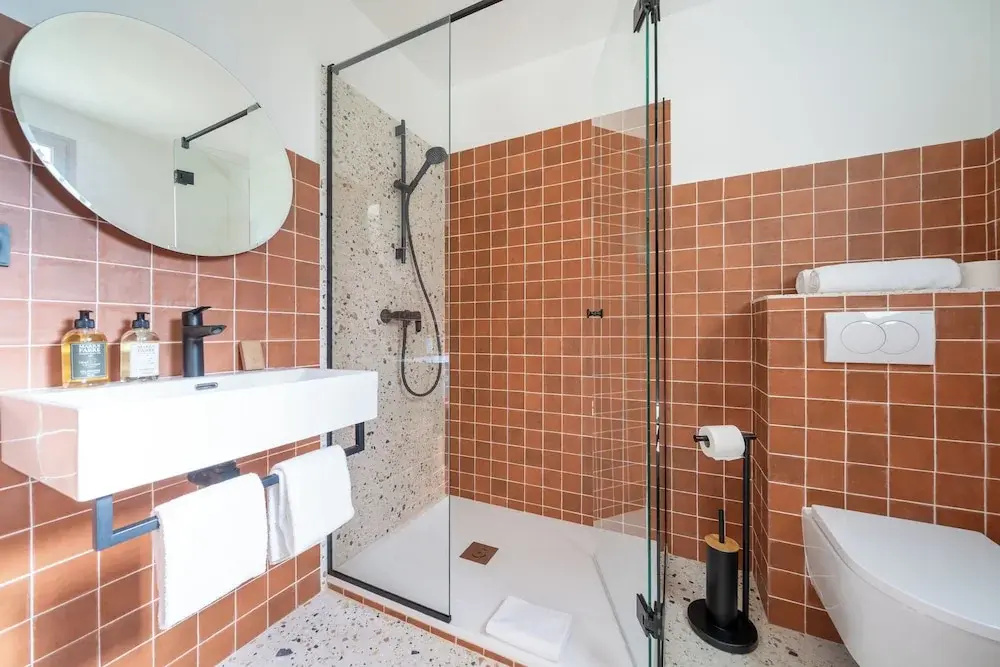 Superior Double room (full double bed)