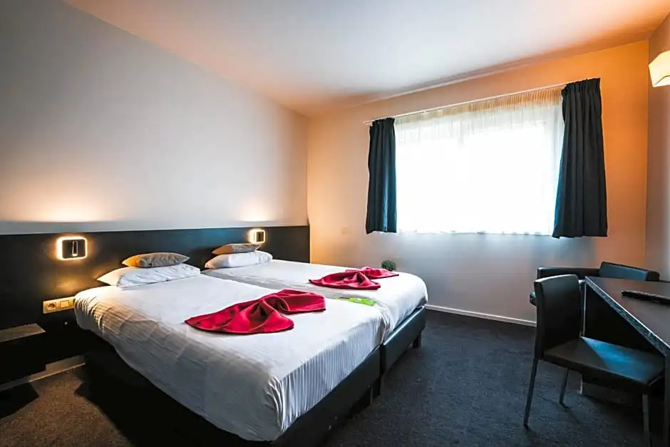 Standard Double room (twin beds)