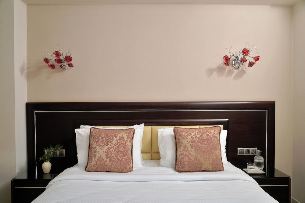 Superior Triple room with balcony and with sea view