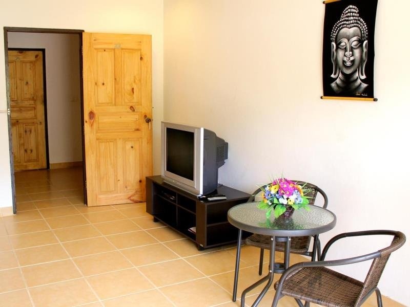 The Lounge - Hostel — 4