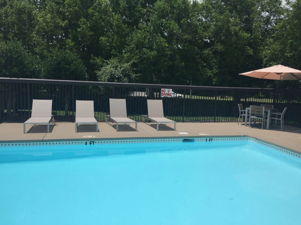 Country Inn & Suites by Radisson, Greenville, NC - фото 16