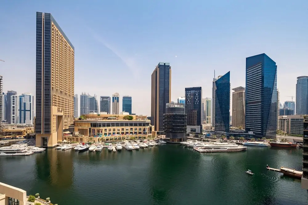 Dazzling & Artistic Studio Apartment In Dubai Marina
