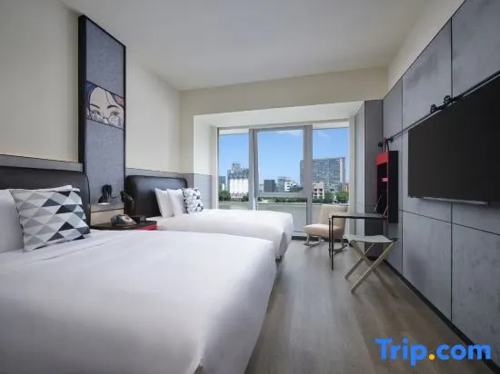 Standard Double room with river view (twin beds)