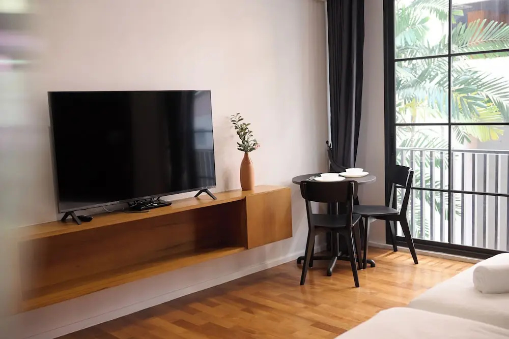 Отель Q Space Sathorn - Narathiwas 18 в Бангкоке