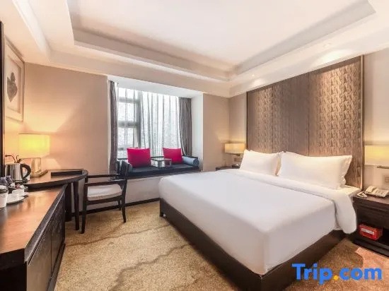 Business Double room (full double bed)