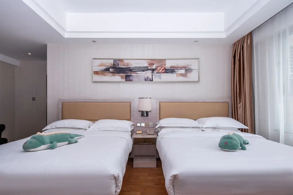 Baiyun Airport Grand Hyaat Airport Hotel - 24-hour Free Shuttle Bus — фото