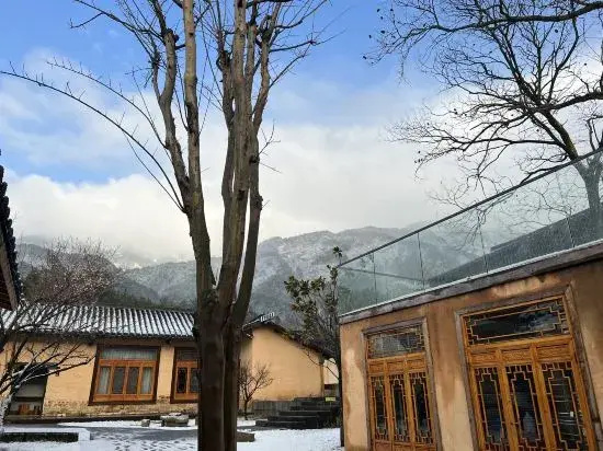 Loushixiehou Guesthouse