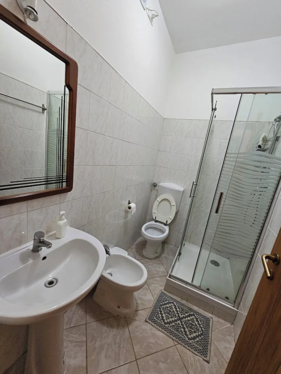 Classic Double room (full double bed)