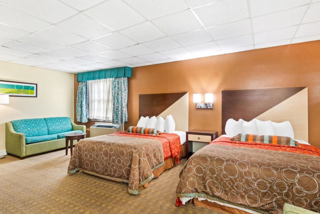 Rodeway Inn Williamsburg Historic Area — 5