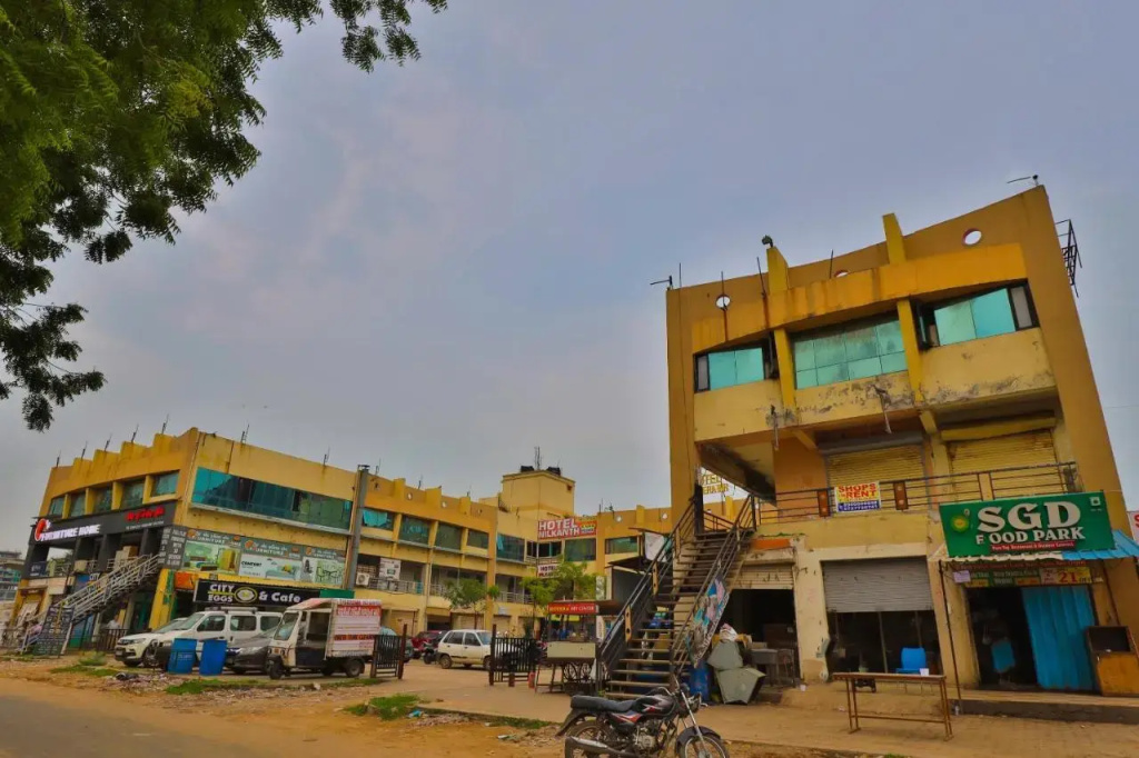 OYO Rooms Visat Gandhinagar Highway Chandkheda
