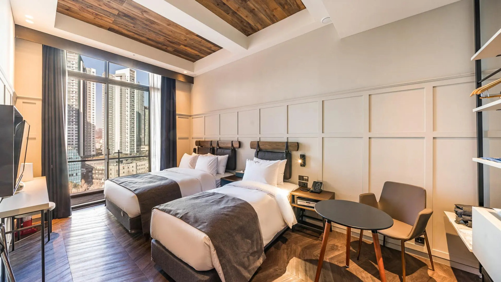 Отель JUNIBINO HOTEL Hongdae в Сеуле