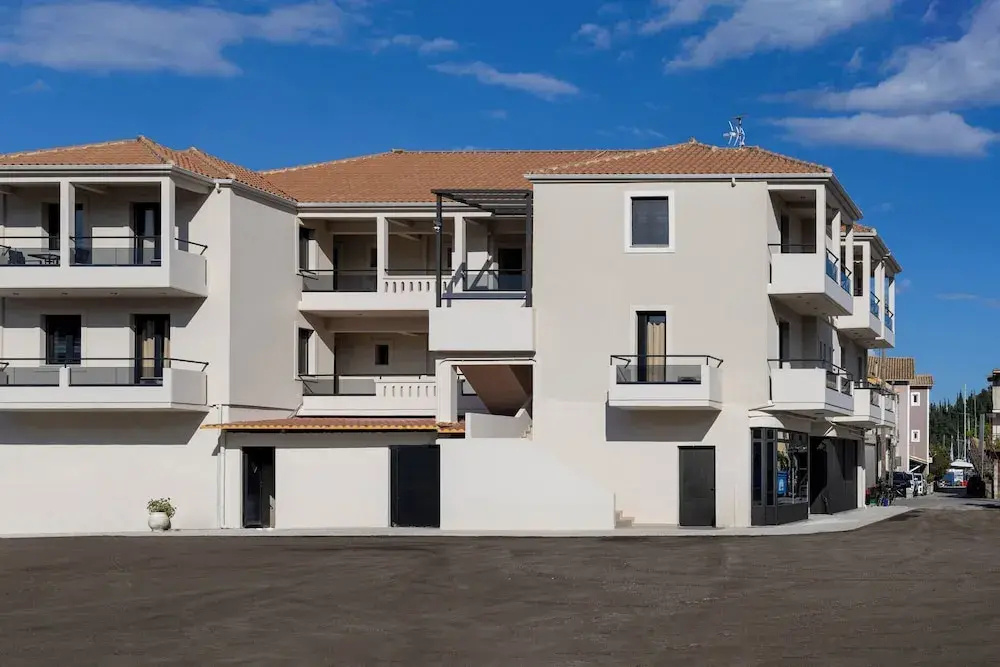 NS Apartments Nydri