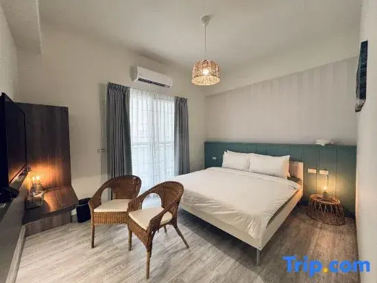 Standard Double room with balcony (full double bed)