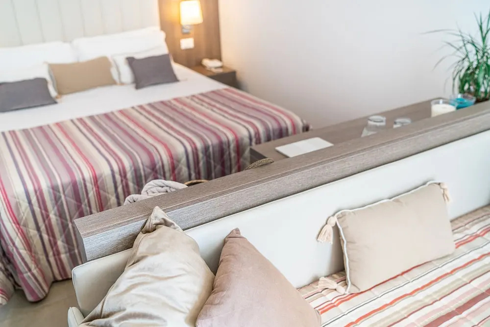 Superior Triple room with partial sea view