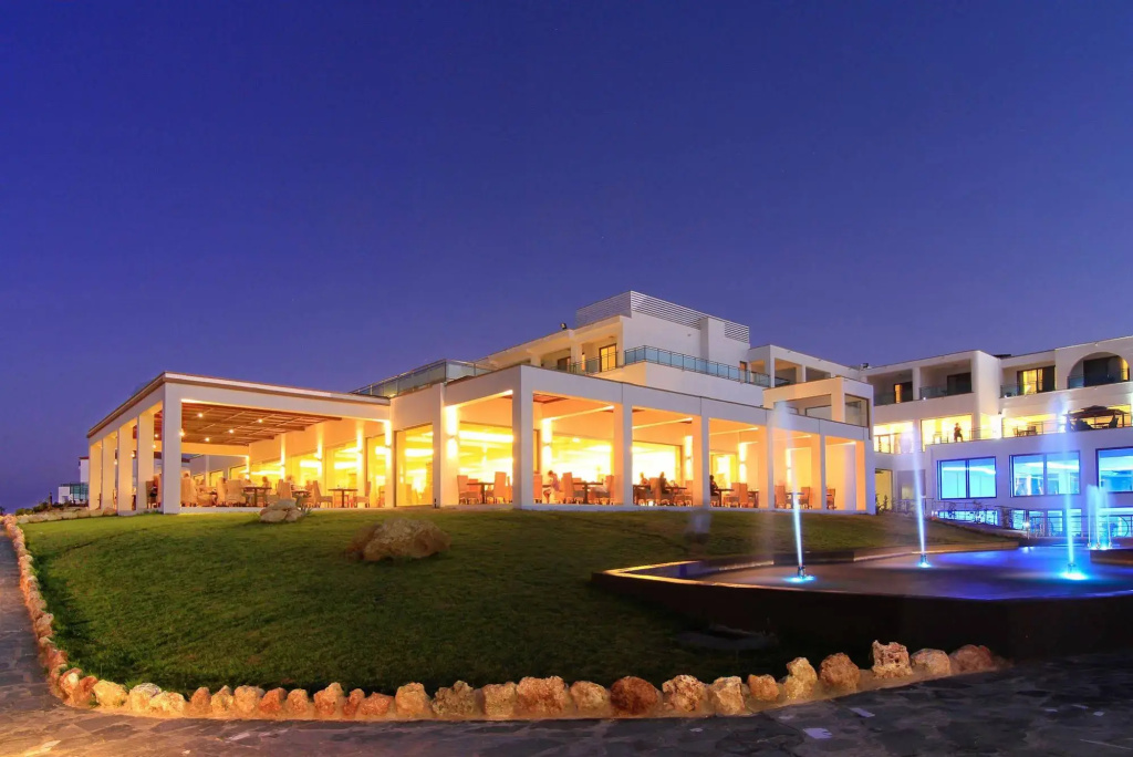 Kresten Royal Euphoria Resort