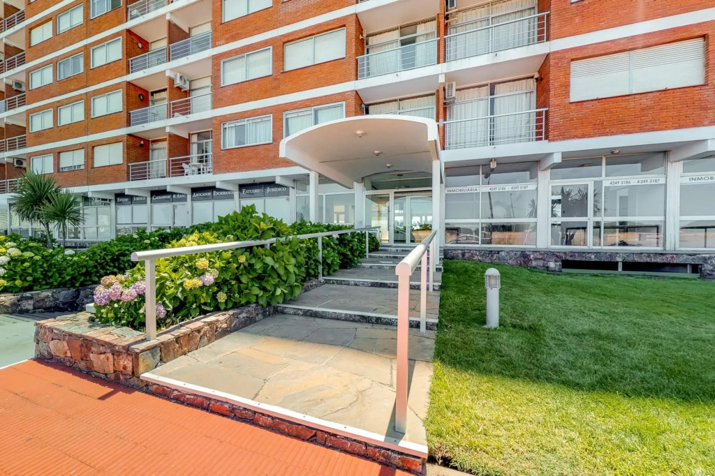 Oceana Suites Marenostrum ∙ Suite 612