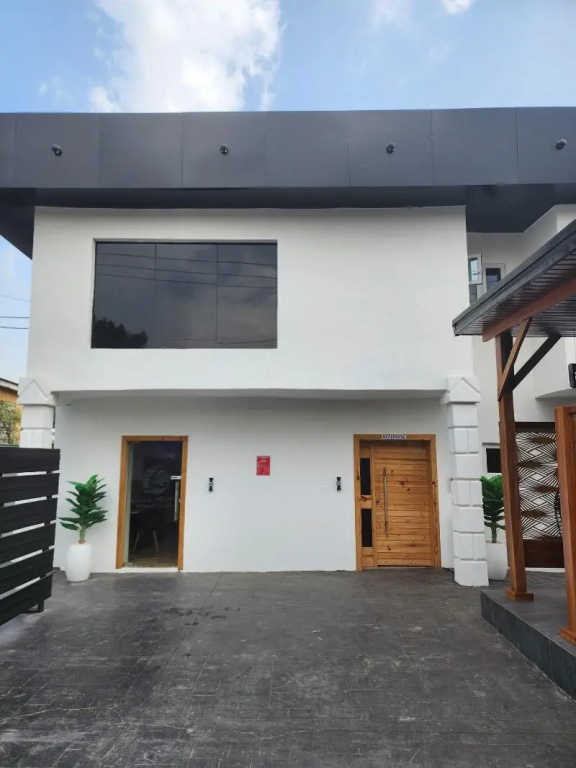 Luxol Homes And Suites