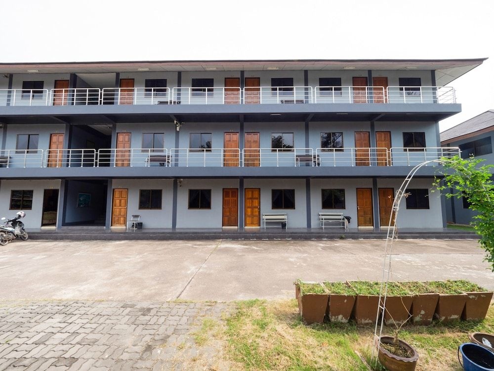 OYO 75370 Saowanee Resort And Apartment
