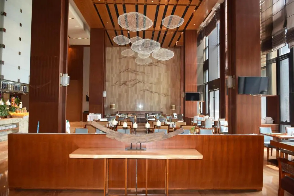 Lobby & Reception