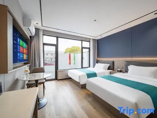 Standard Double room with courtyard view (twin beds)