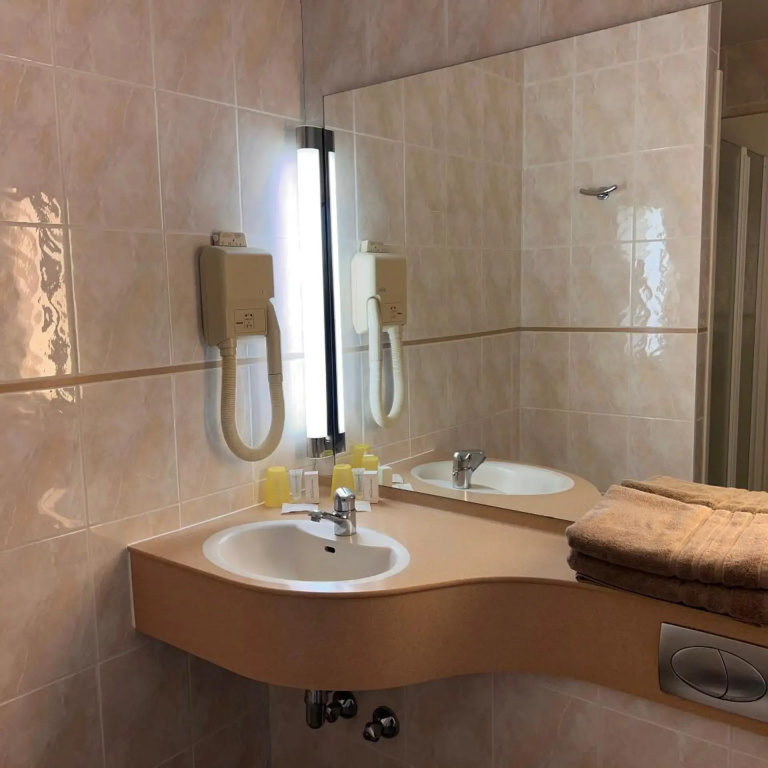 Hotel photo 32