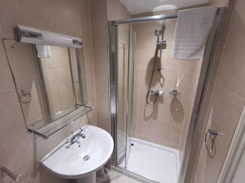Rose In Vale Country House Hotel - Chambres