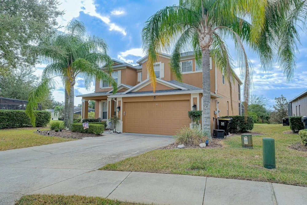 115ep- West Haven 5 Bedroom Home, Davenport