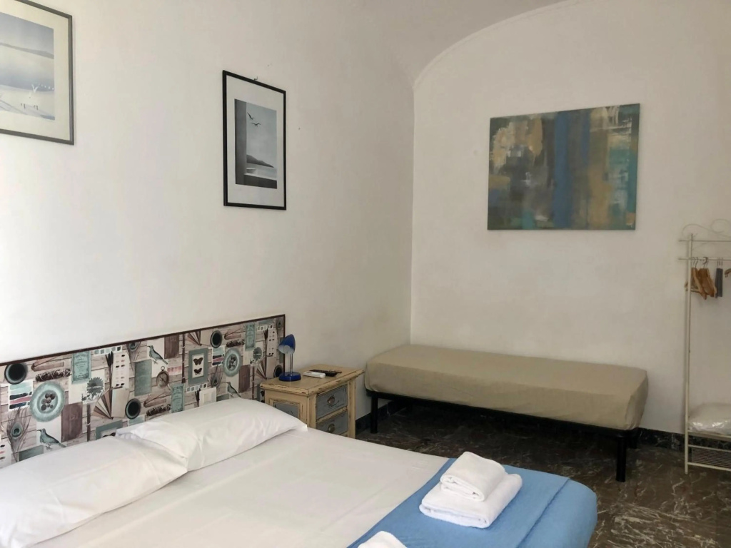 Silton's Room — 2