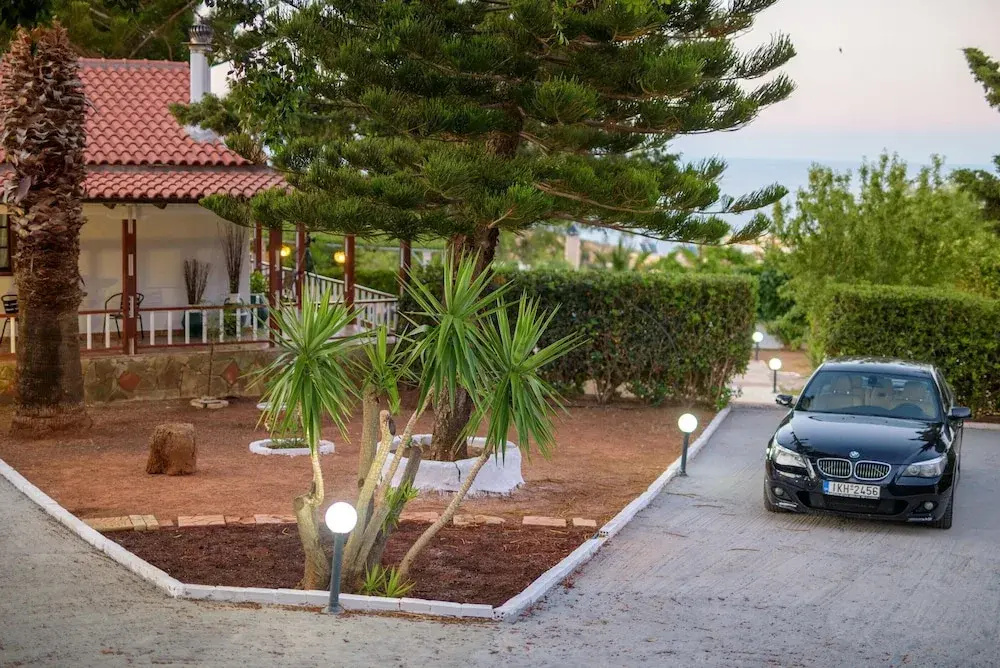 Ellis Holiday Home