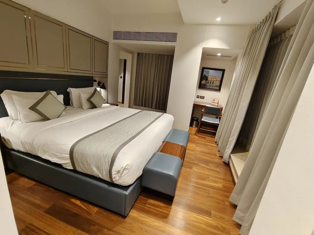 Premium Suite