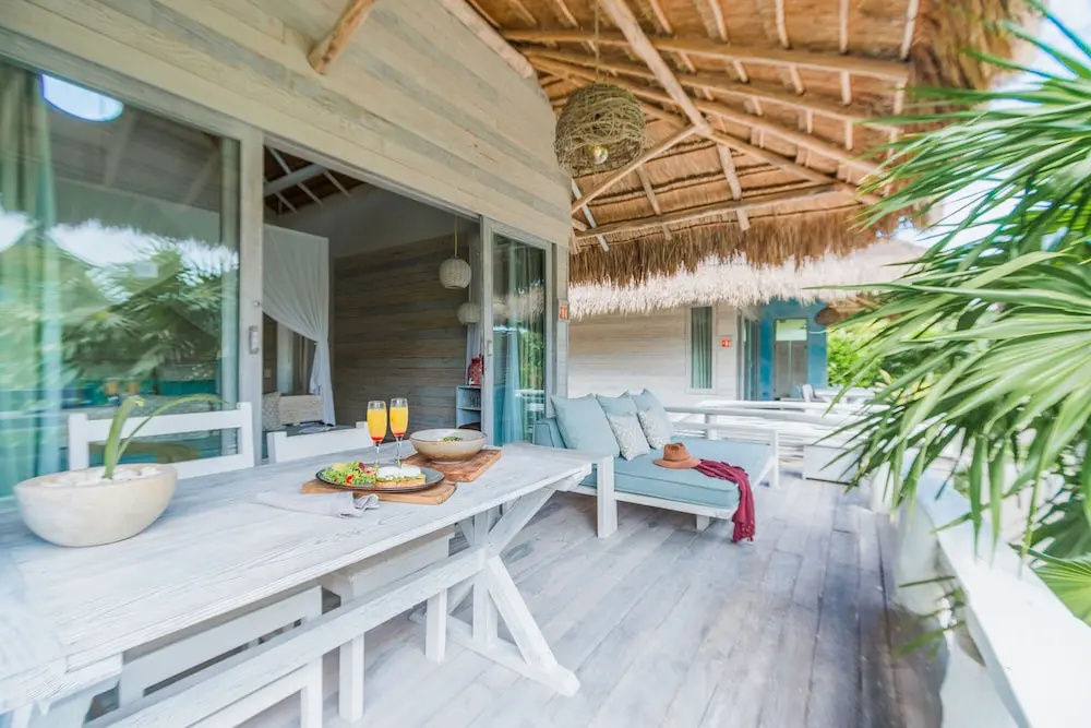 Double Suite with garden view (full double bed)