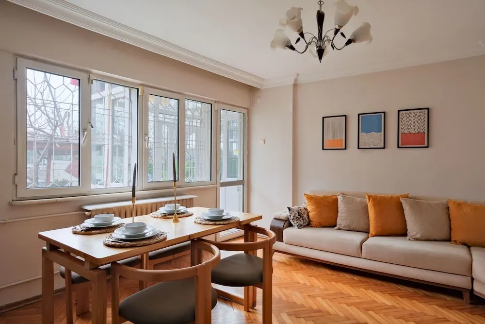 Etiler Belediye Sitesi by NewInn