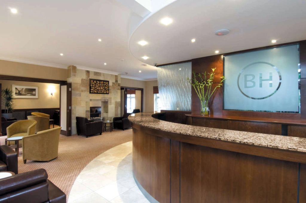 Lobby & Reception