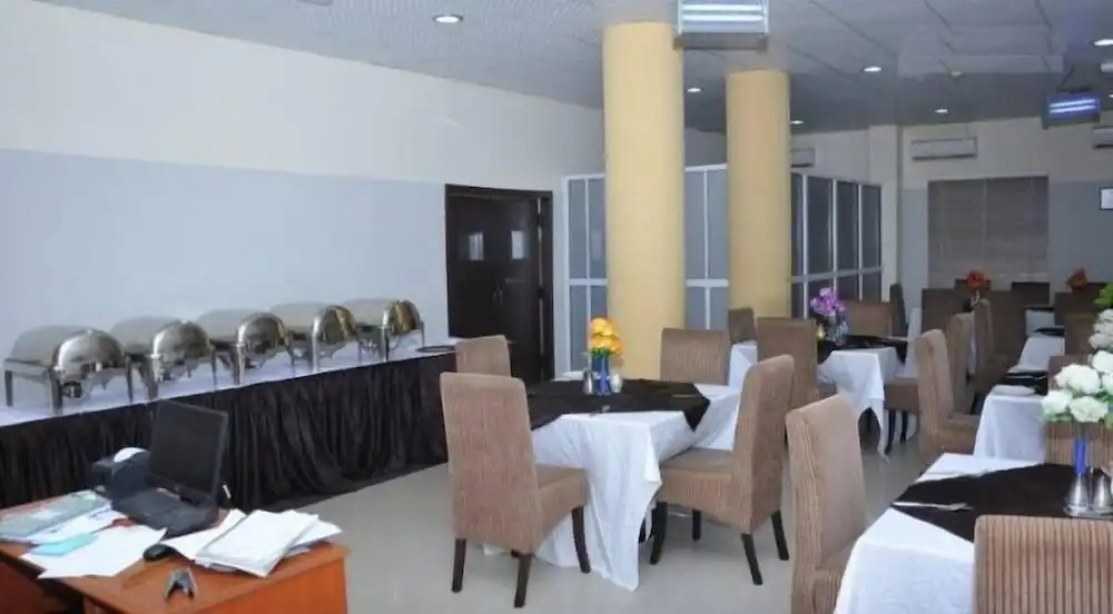 Hotel photo 11