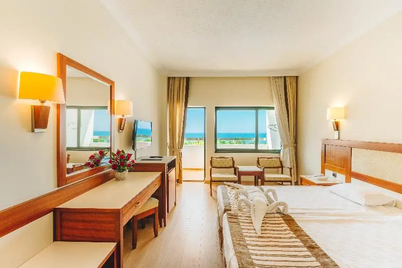 Двухместный номер Standard с видом на море 2 отдельные кровати в Sural Hotel - All Inclusive