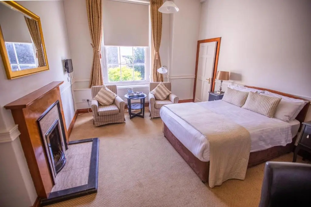 Classic Double room (full double bed)